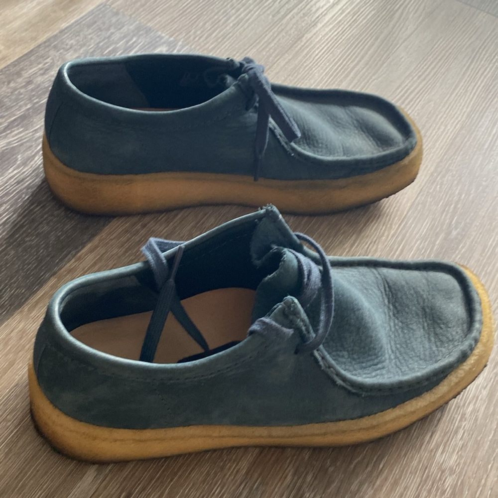 Men’s size 9 Clark’s original wallabee chukka in Teal - Picture 6 of 17